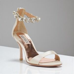 Badgley Mischka Clark II Heeled Leather Sandal Crystal Ankle Strap Rear Zip 7.5M